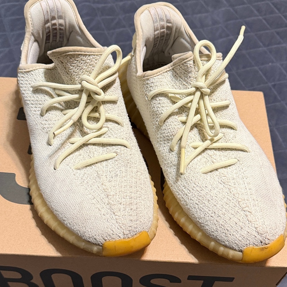 Yeezy butter Sneakers